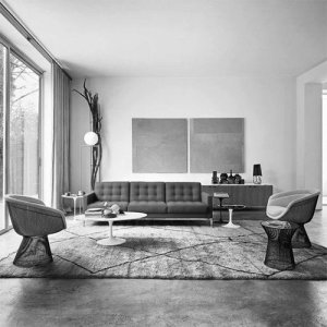   Florence Knoll Bassett  (geb. 1917)...