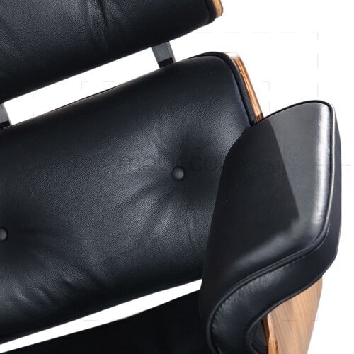 Eames Lounge Chair und Ottomane - Schwarz mit Eichenholz