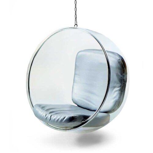 Bubble Chair mit silberfarbenen Kissen