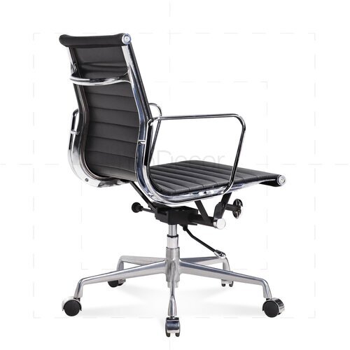 Halbhoher Eames Office Chair EA117 mit geripptem, schwarzem Leder